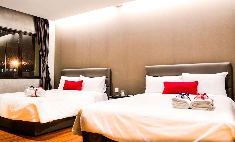 Insta Hotel Johor Bahru Exterior photo
